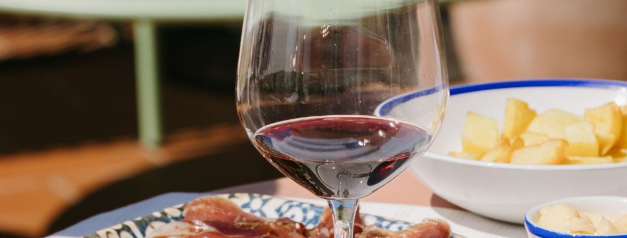 Maridaje de vino: cómo elegir el vino perfecto para cada comida